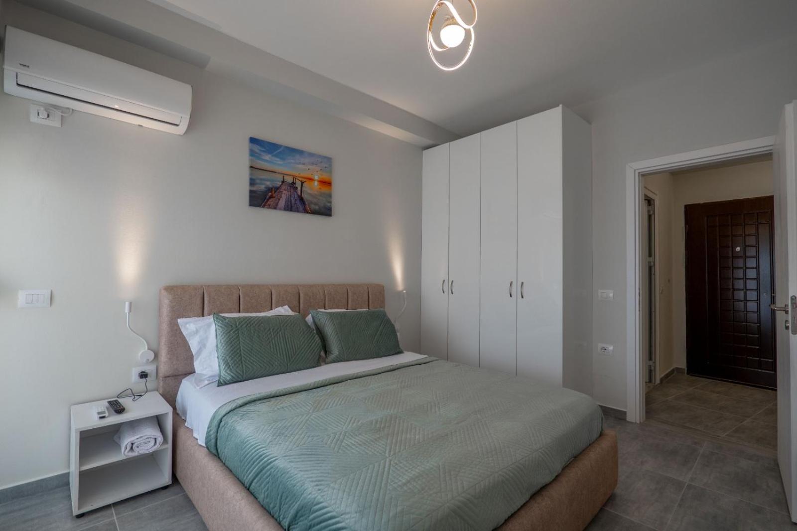 Esel Apartments Sarande Exterior photo