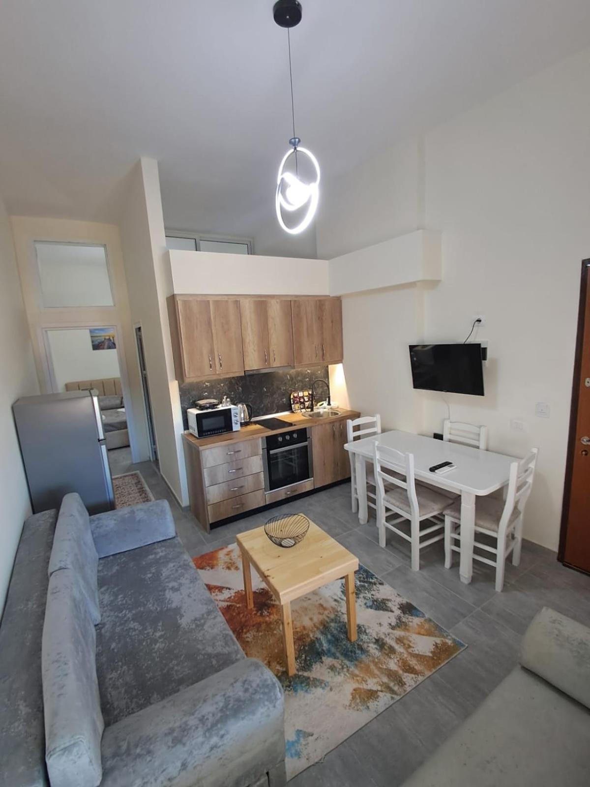 Esel Apartments Sarande Exterior photo